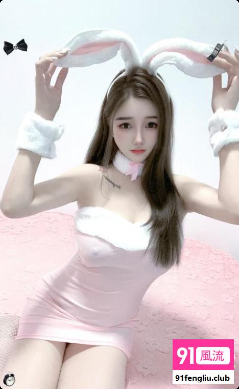 吴中性感美少女